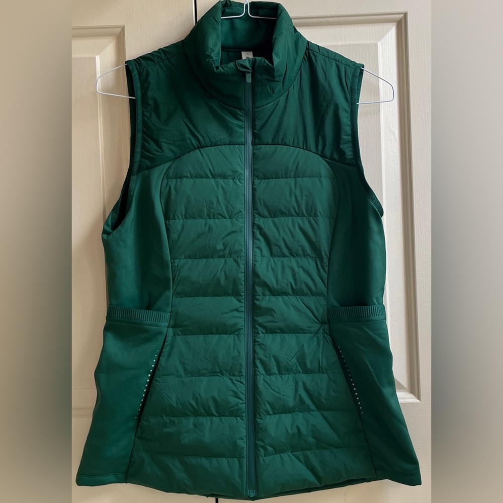 LN!🍒LULULEMON sz 10 DOWN FOR IT ALL VEST 700-Fill Down EVERGLADE GREEN